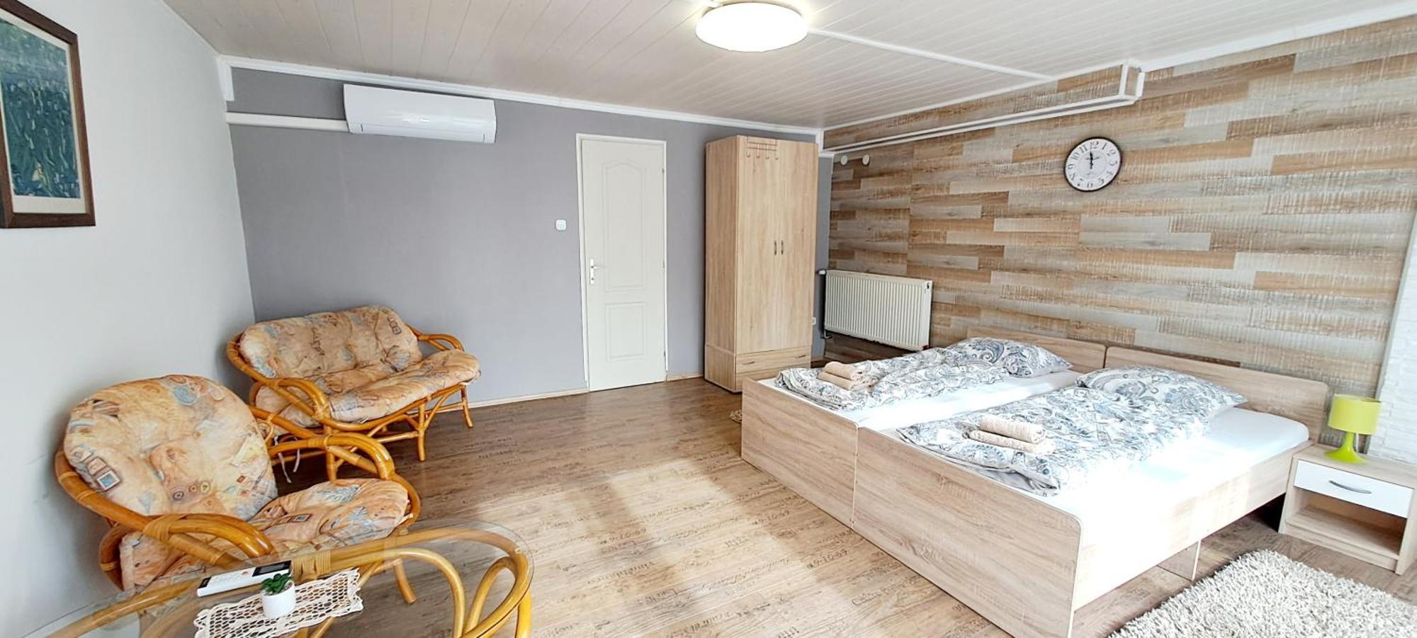 Napvirag - Koezel Mindenhez Appartement *